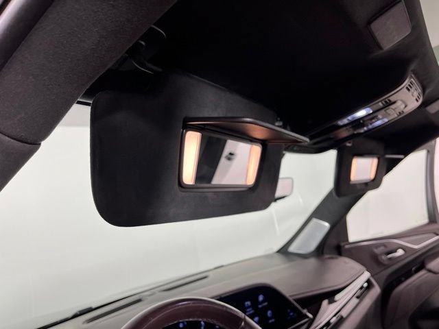 Used 2022 Cadillac Escalade Sport Platinum w/ LPO, ONYX Package AWD/4WD image 38