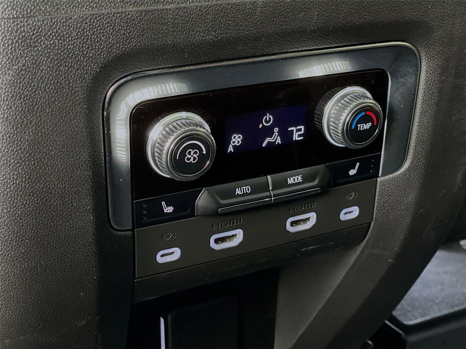 Used 2023 GMC Yukon XL Denali Ultimate image 31