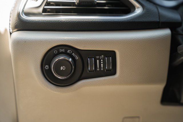 Used 2019 Chrysler Pacifica Limited FWD image 54