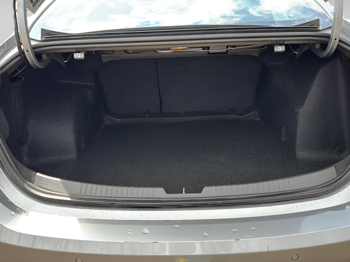 Used 2024 Chevrolet Malibu LT image 20