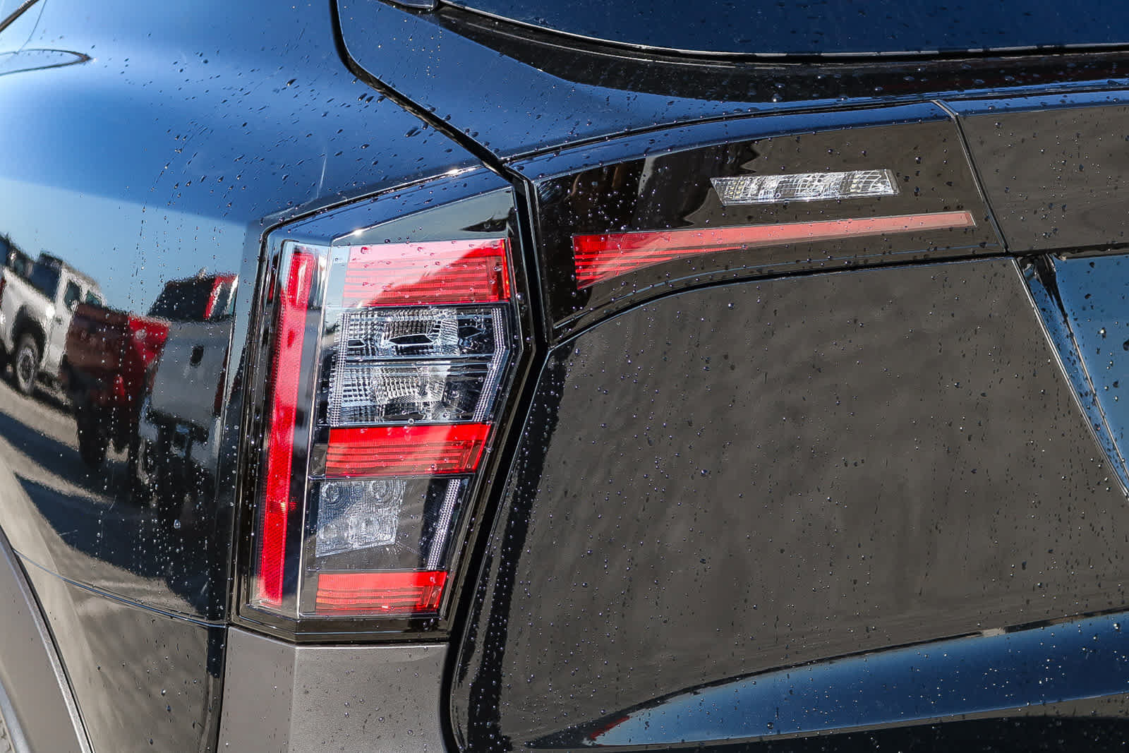 New 2026 Nissan Kicks SR FWD image 9