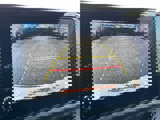 Used 2025 Toyota Camry SE image 21