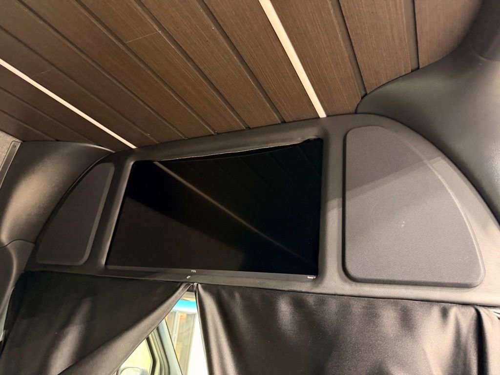 Used 2022 Mercedes-Benz Sprinter 2500 image 16