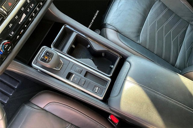 Certified 2023 Nissan Pathfinder Platinum w/ Lighting Package (N93) image 13