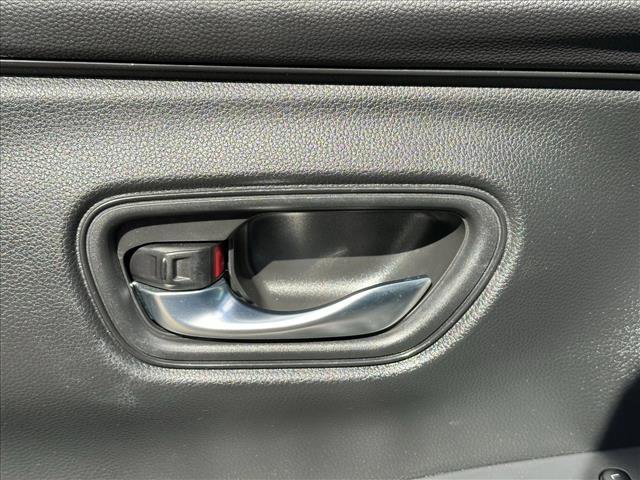 Used 2023 Honda HR-V LX image 17