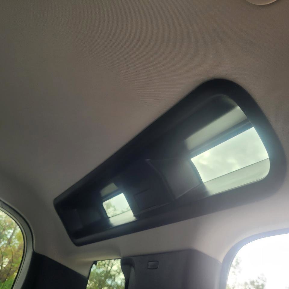 Used 2020 Land Rover Defender 110 S AWD/4WD image 34