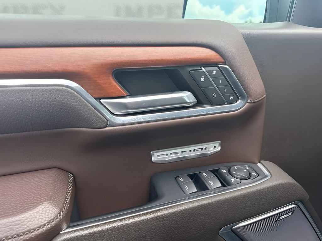 Used 2023 GMC Sierra 1500 Denali w/ Denali Reserve Package AWD/4WD image 18