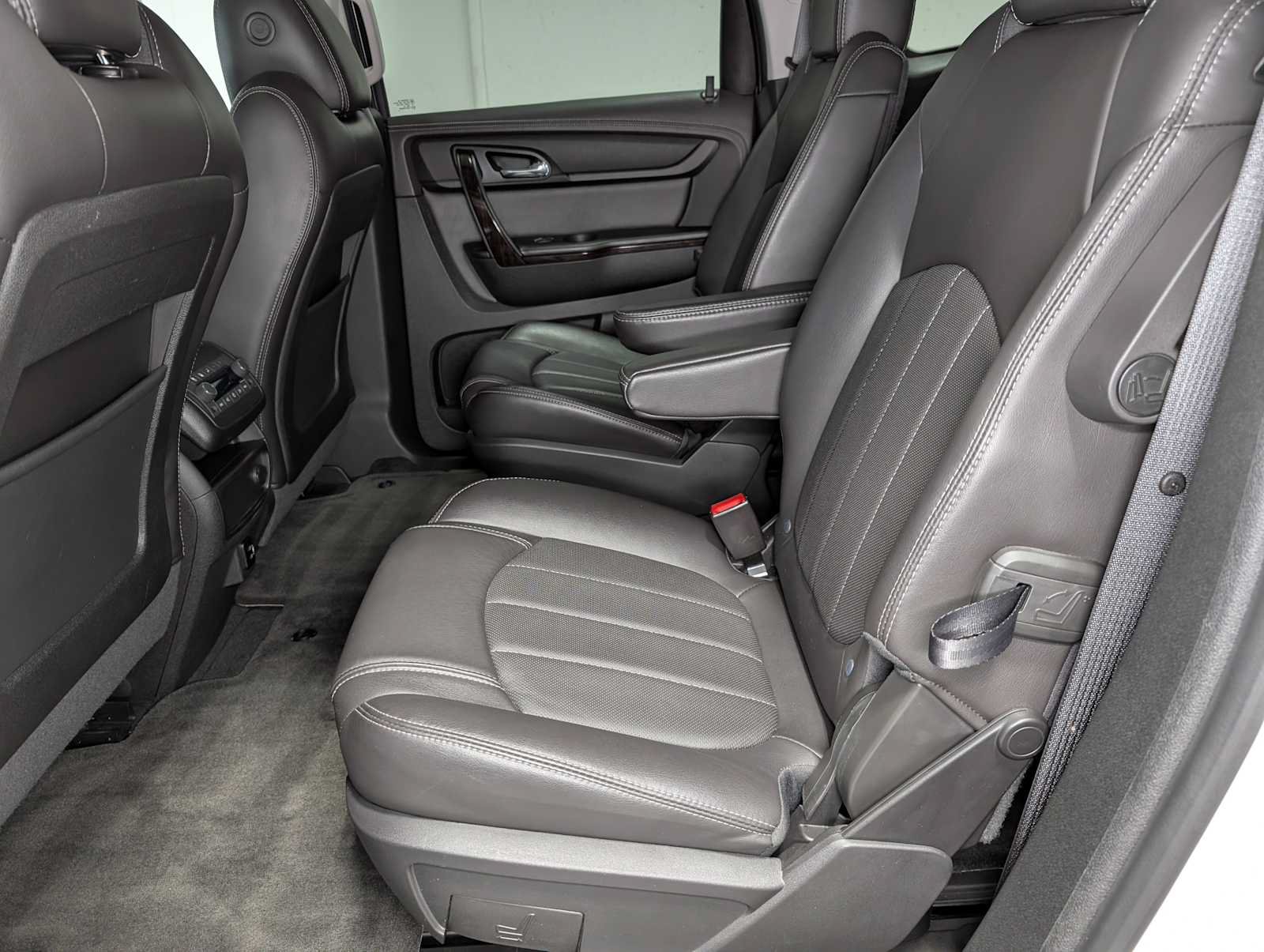 Used 2017 Chevrolet Traverse Premier AWD/4WD image 25