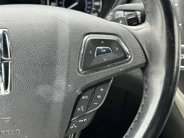 Used 2019 Lincoln MKC Select w/ Select Plus Package AWD/4WD image 15