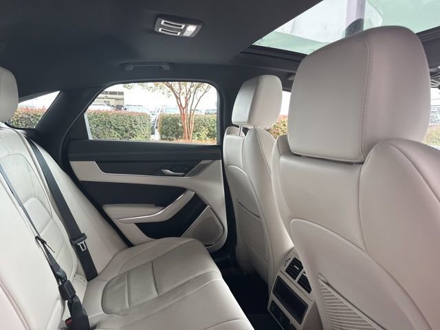 Used 2024 Jaguar XF R-Dynamic SE RWD image 30