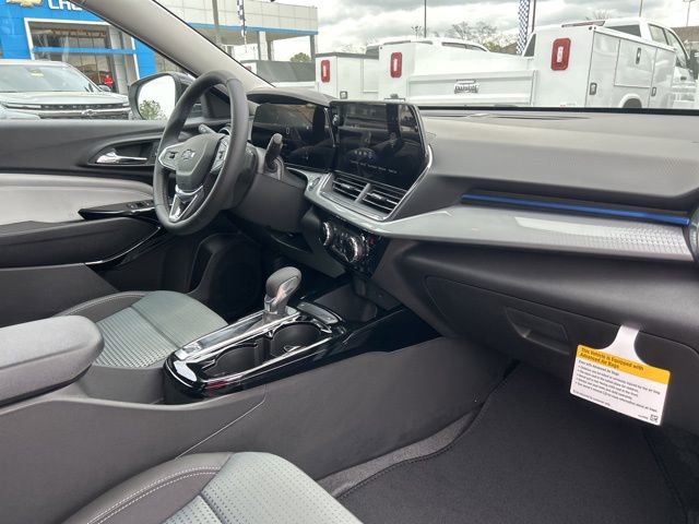 New 2026 Chevrolet Trax LT w/ Midnight Edition image 30