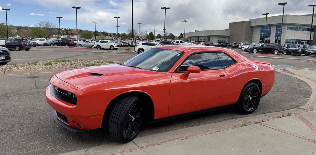 Used 2021 Dodge Challenger SXT RWD image 4