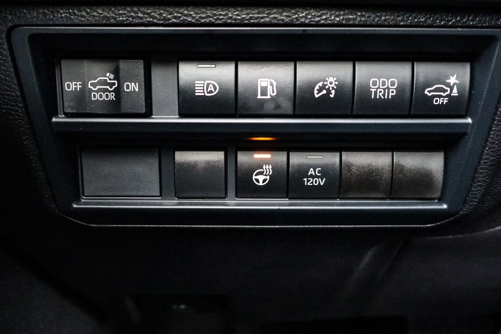 Used 2025 Toyota Tundra Platinum image 22