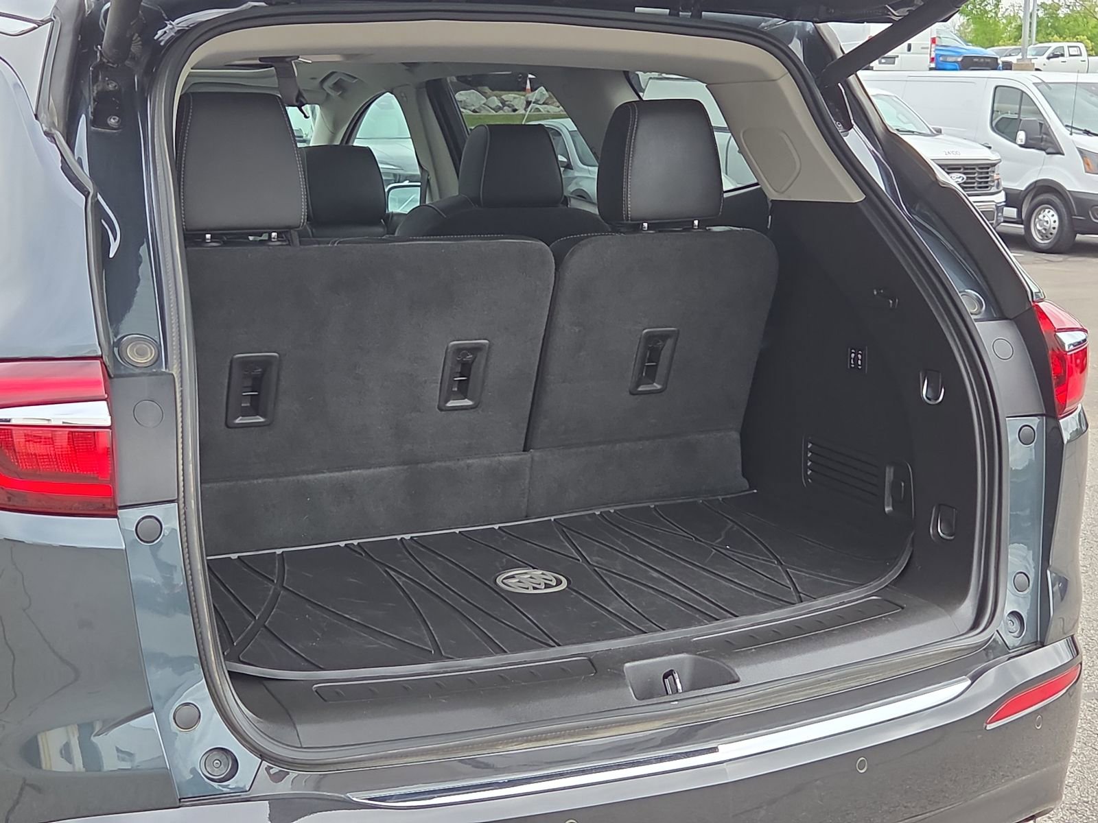 Used 2019 Buick Enclave Avenir w/ Avenir Technology Package image 9