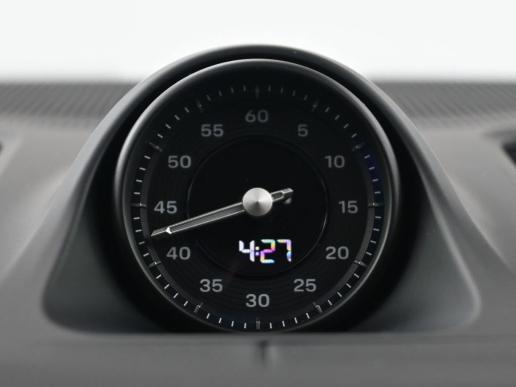 Certified 2026 Porsche Cayenne Coupe image 12