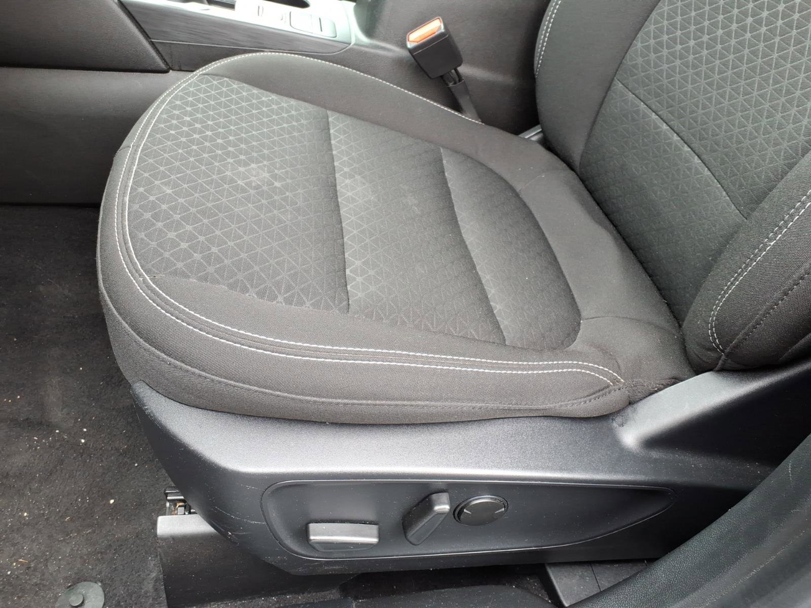 Used 2024 Ford Escape Active image 6