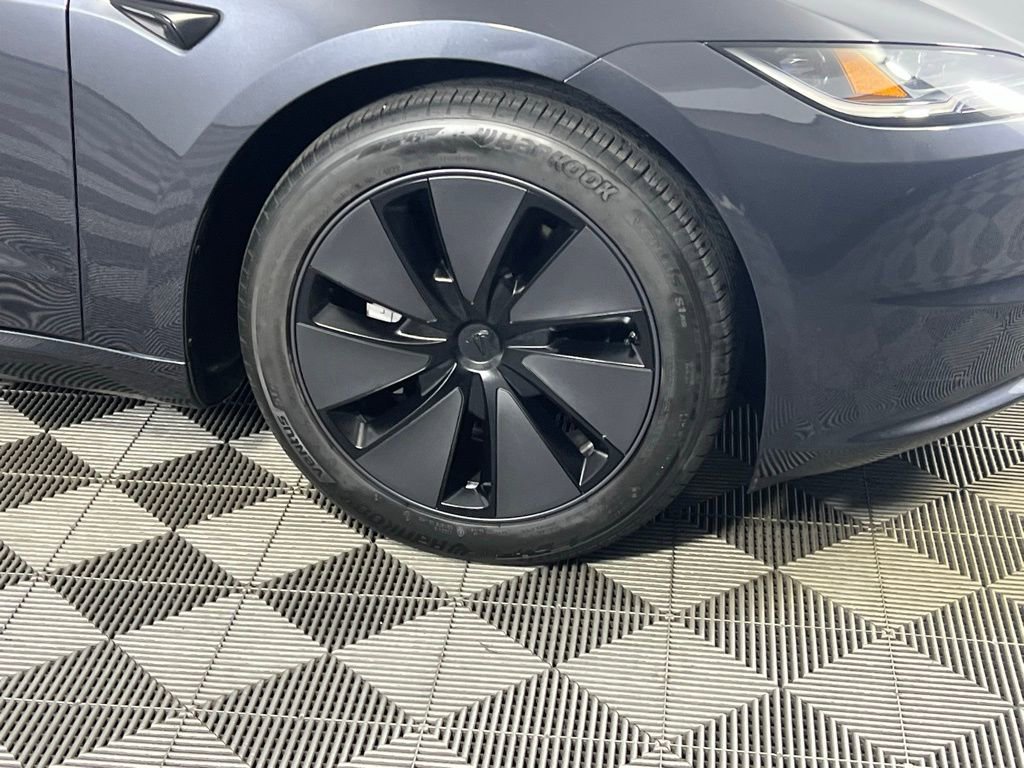 Used 2024 Tesla Model 3 Standard Range image 11