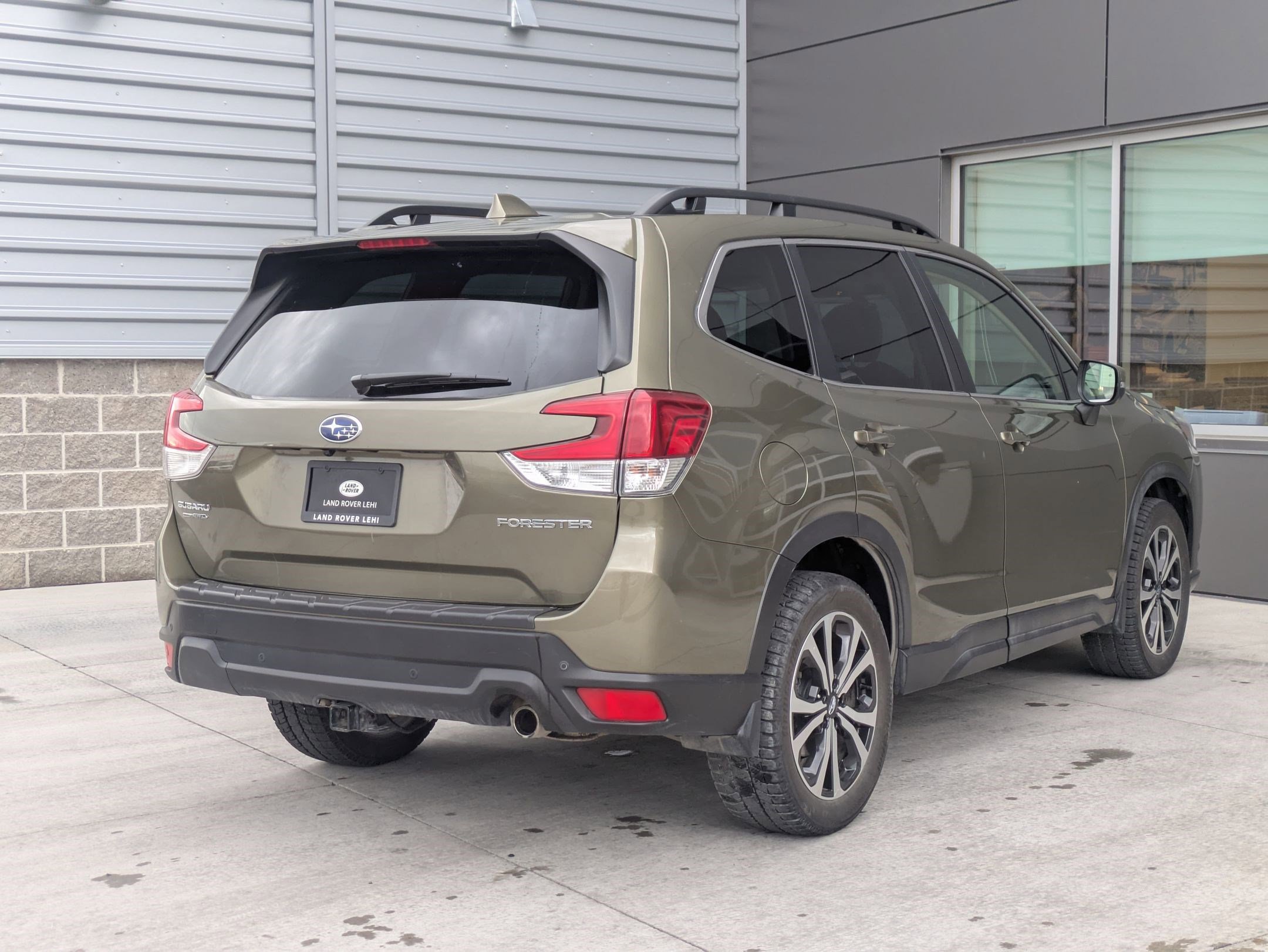 Used 2022 Subaru Forester Limited w/ Popular Package #2 image 5