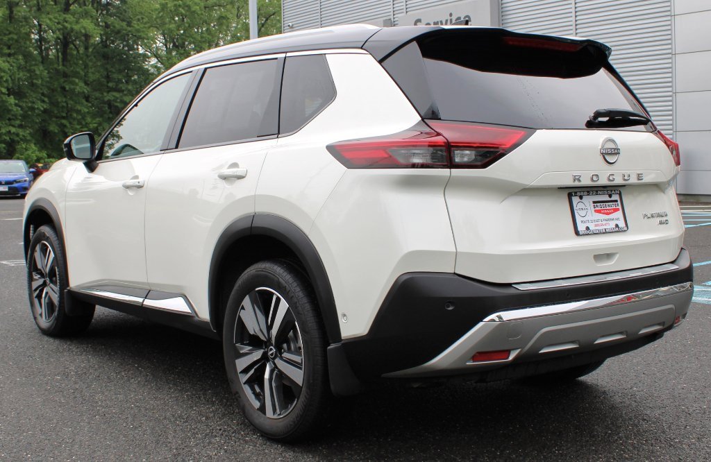 Certified 2022 Nissan Rogue Platinum w/ Head-Up Display Package image 8