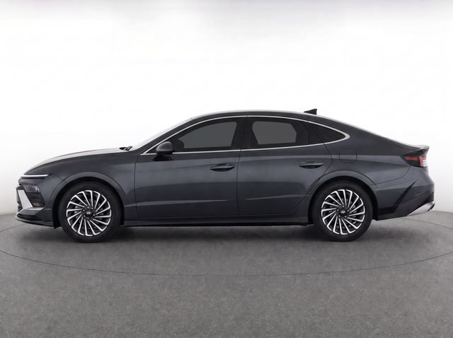 Certified 2025 Hyundai Sonata Limited FWD image 8
