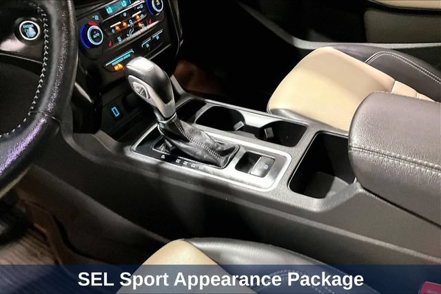 Used 2019 Ford Escape SEL w/ SEL Sport Appearance Package FWD image 24