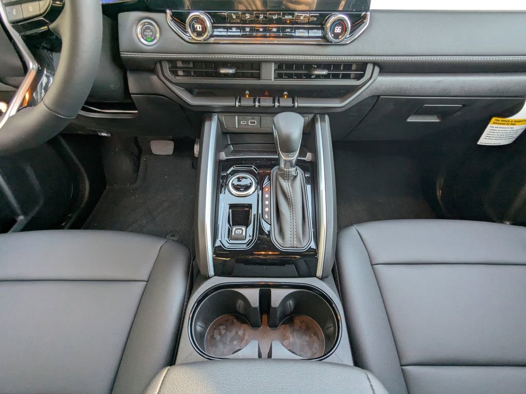 New 2025 Chevrolet Colorado LT w/ LT Convenience Package image 19