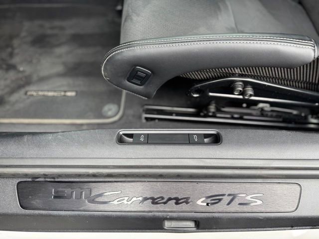 Used 2024 Porsche 911 Carrera GTS RWD image 16