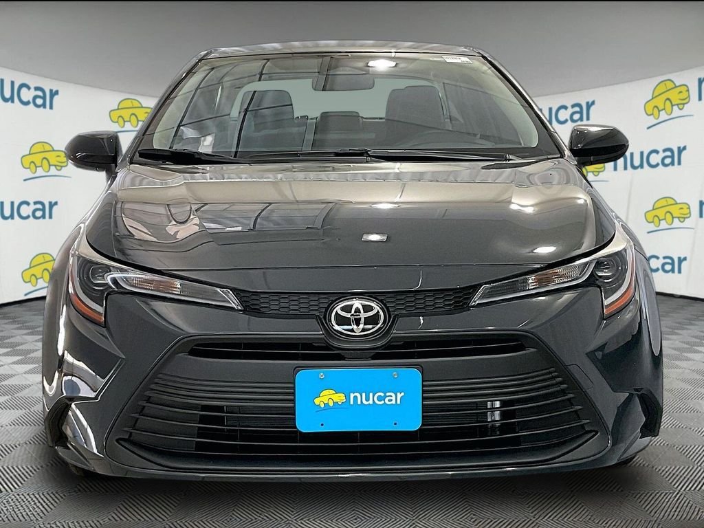 Used 2026 Toyota Corolla LE FWD image 2