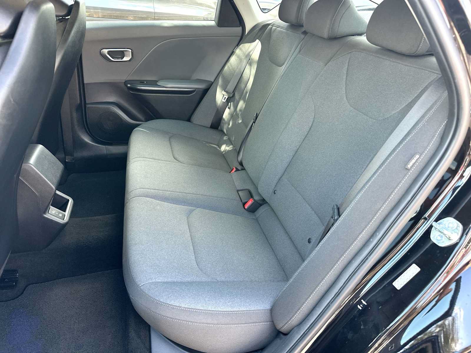 Used 2025 Kia K4 FWD image 23