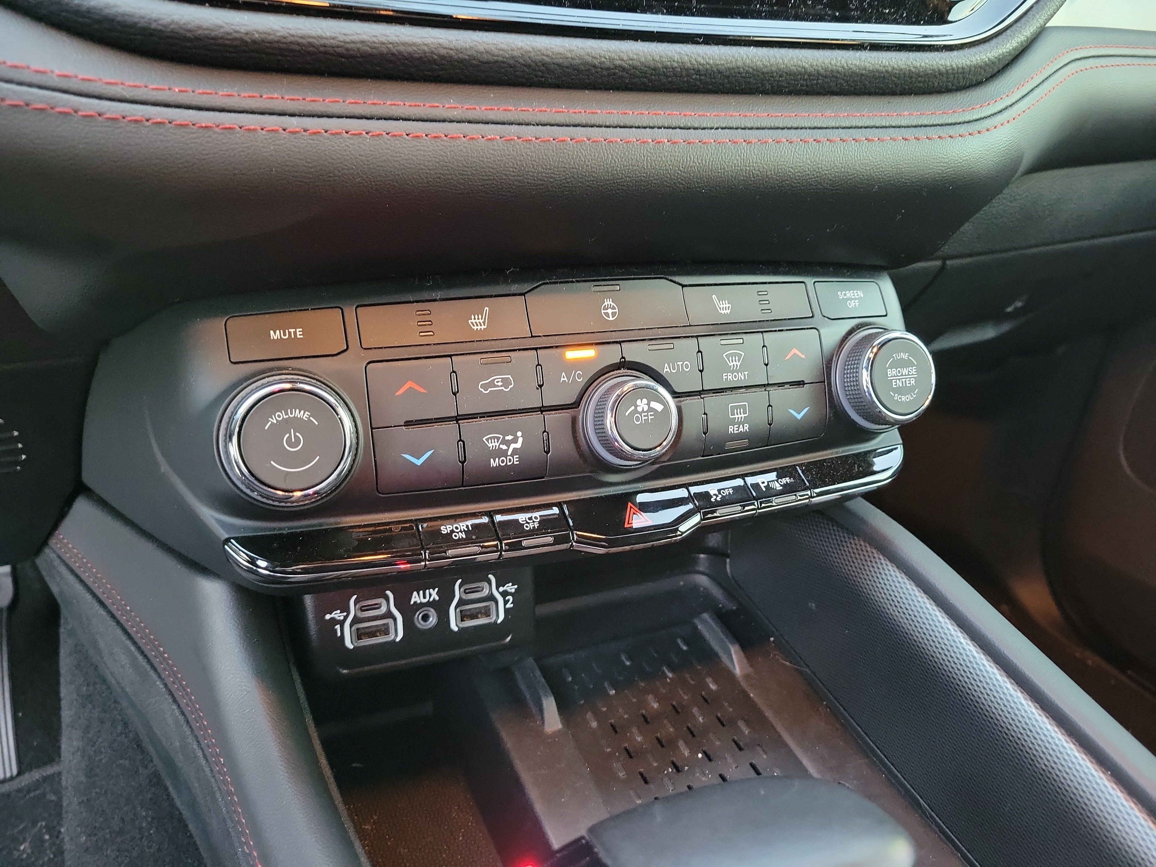 Certified 2025 Dodge Durango R/T AWD/4WD image 18