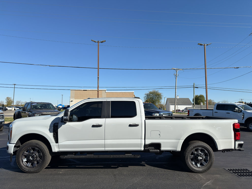 Used 2025 Ford F250 XL w/ STX Appearance Package image 5