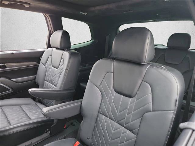 Used 2025 Kia Telluride SX Prestige X-Line image 14