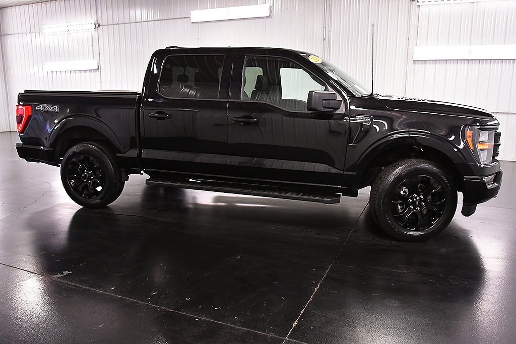 Used 2023 Ford F150 XLT w/ XLT Black Appearance Package image 8