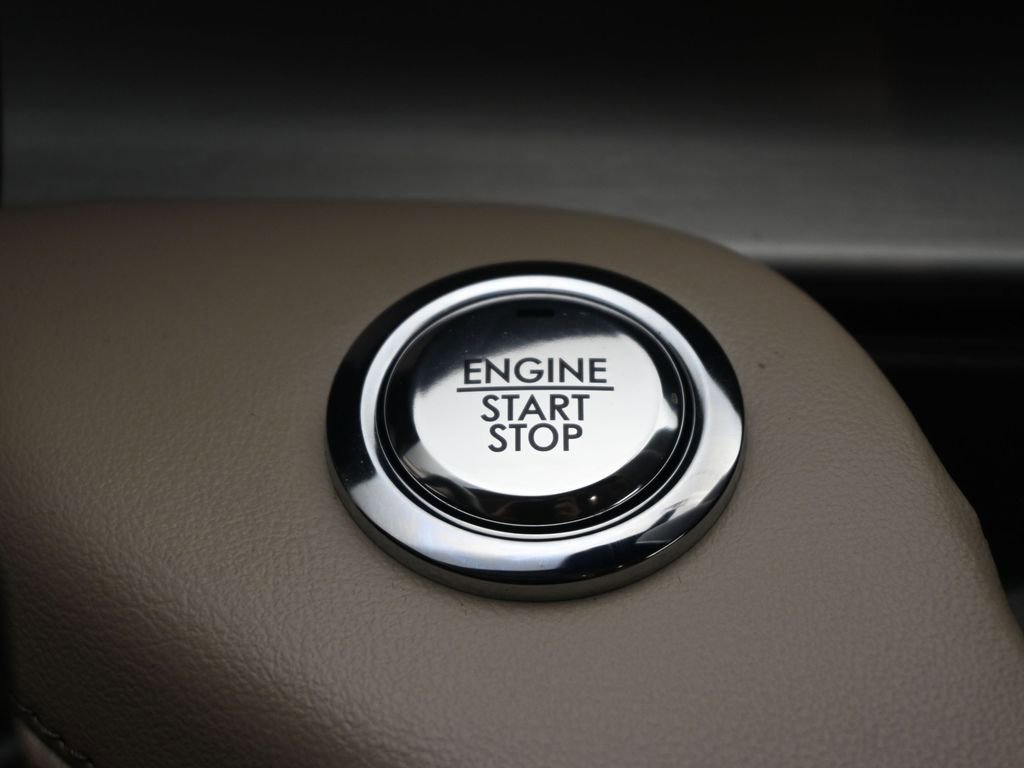 Used 2023 Lincoln Aviator Standard image 12