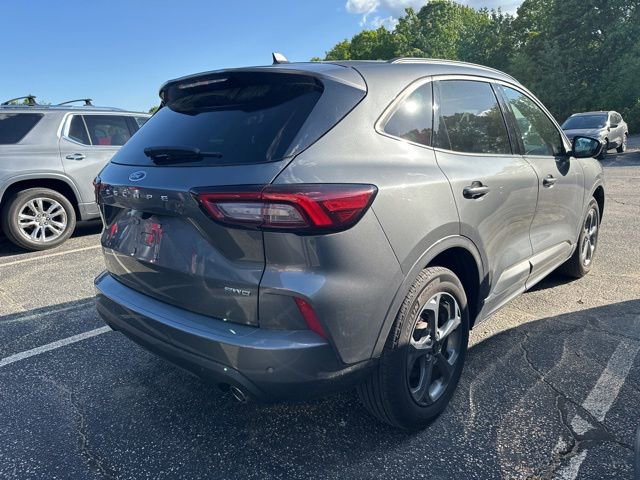 Used 2024 Ford Escape ST-Line w/ Tech Pack #1 AWD/4WD image 5