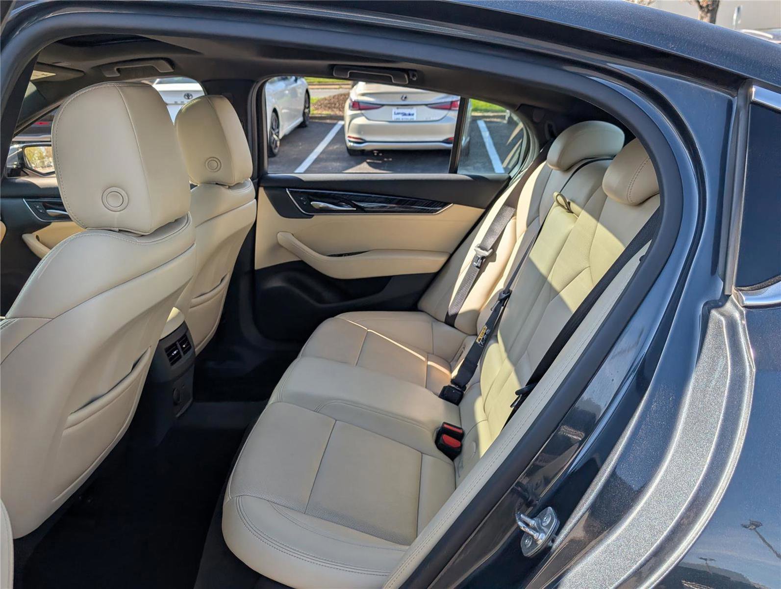 Used 2025 Cadillac CT5 Premium Luxury RWD image 13