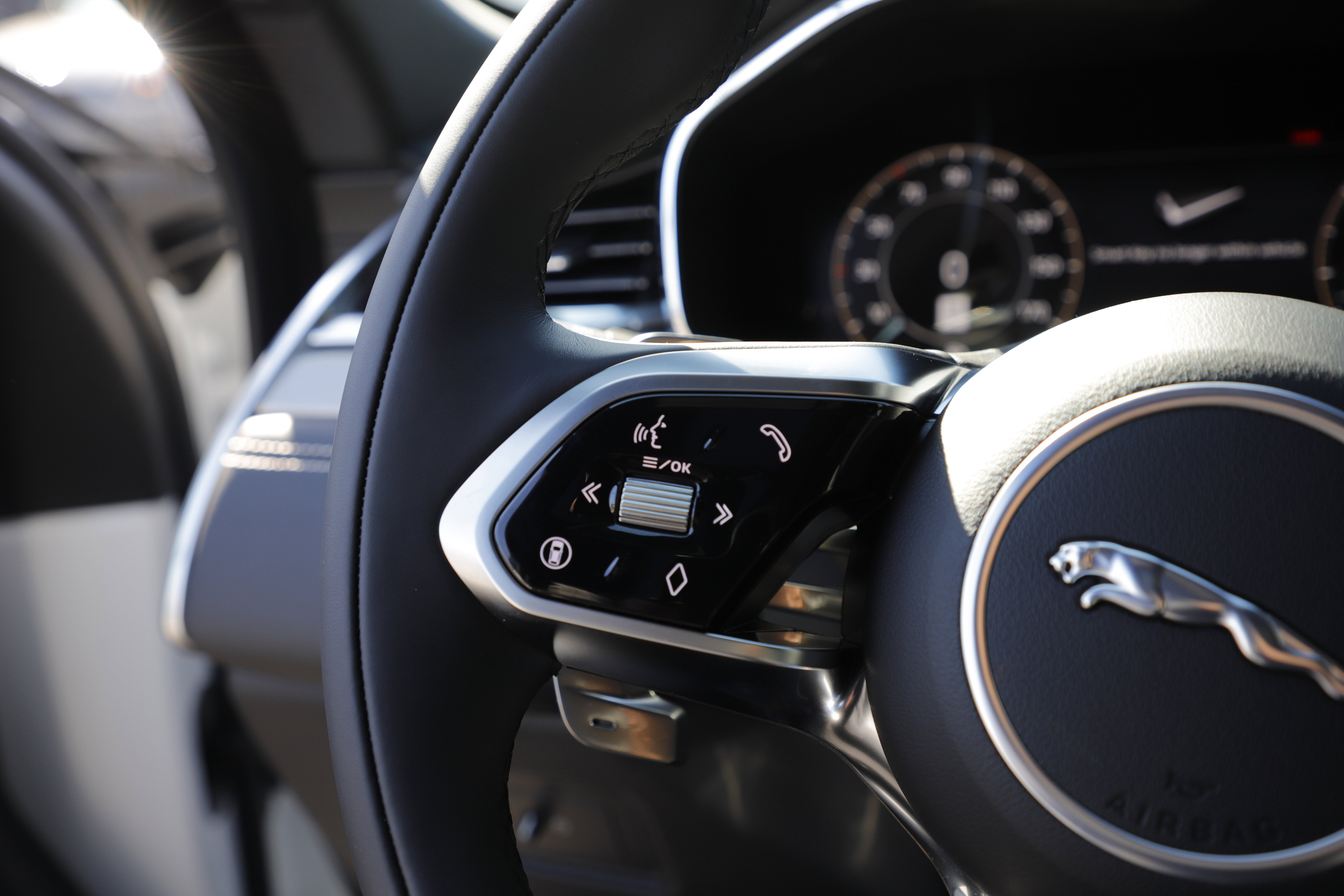 New 2026 Jaguar F-PACE R-Dynamic S AWD/4WD image 22