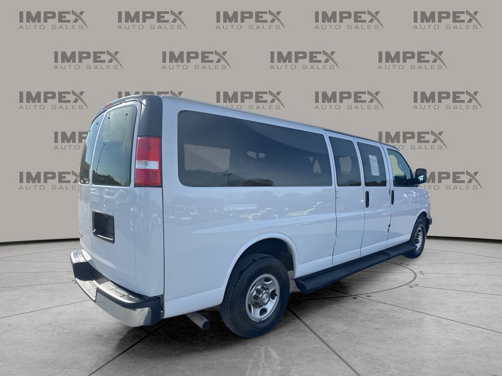 Used 2020 Chevrolet Express 3500 LT w/ LT Preferred Equipment Group image 5