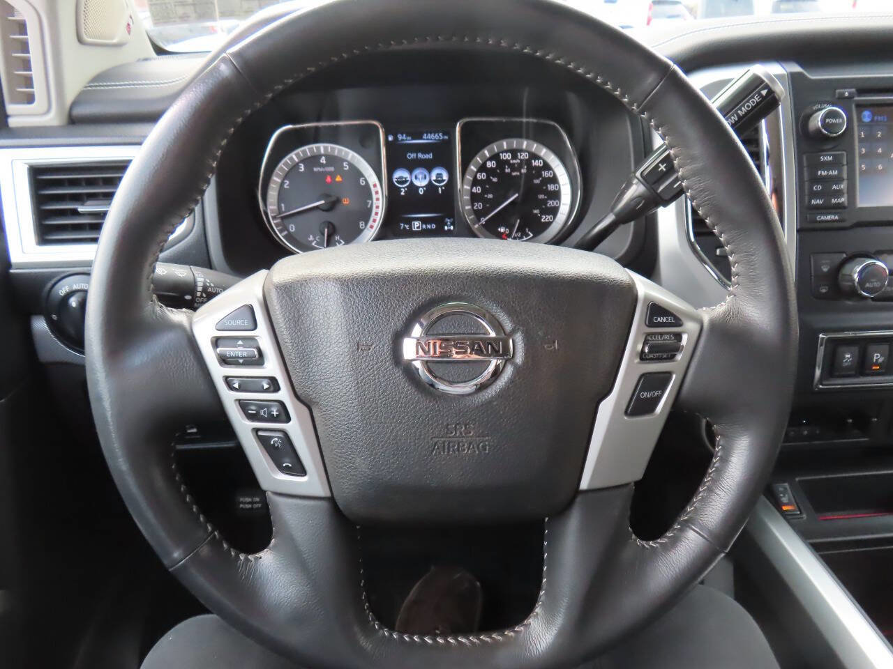 Used 2017 Nissan Titan PRO-4X image 16