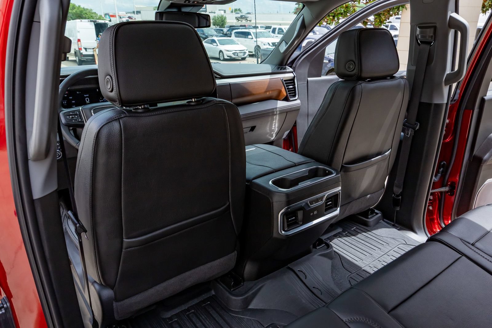 Used 2024 GMC Sierra 2500 Denali w/ LPO, GMC Protection Package AWD/4WD image 35