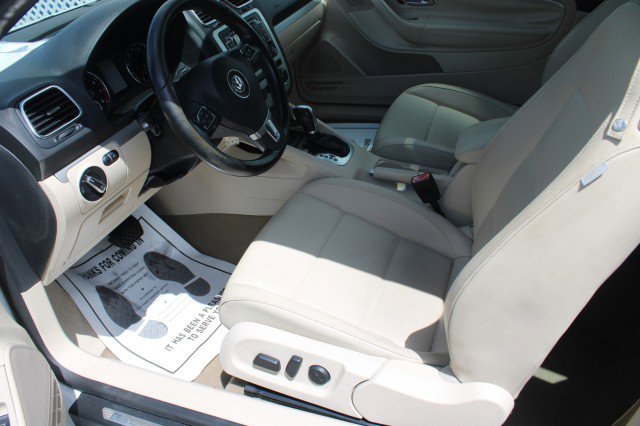 Used 2015 Volkswagen Eos Komfort image 21