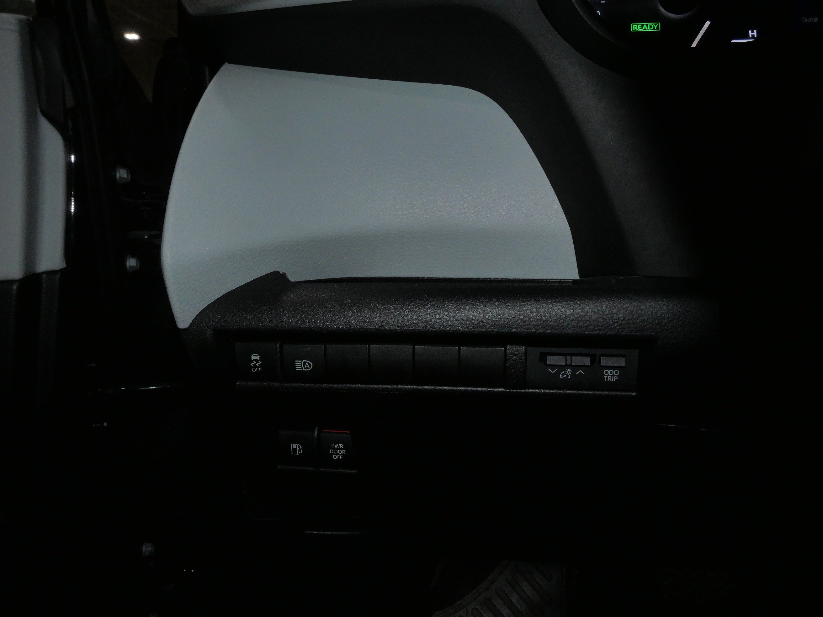 Certified 2025 Toyota Sienna LE image 28