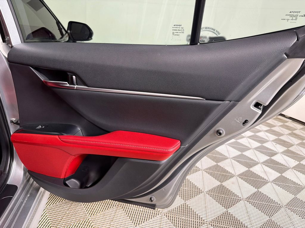 Used 2020 Toyota Camry XSE FWD image 17