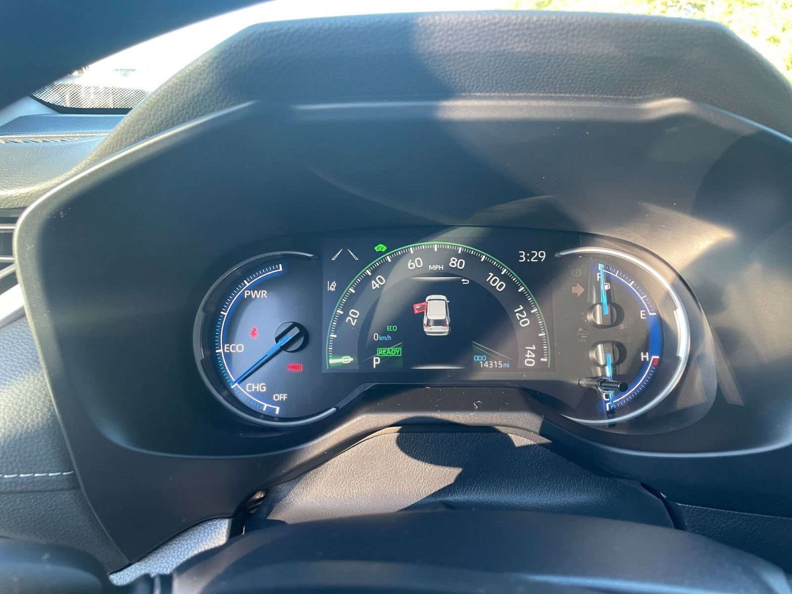 Used 2025 Toyota RAV4 LE image 40