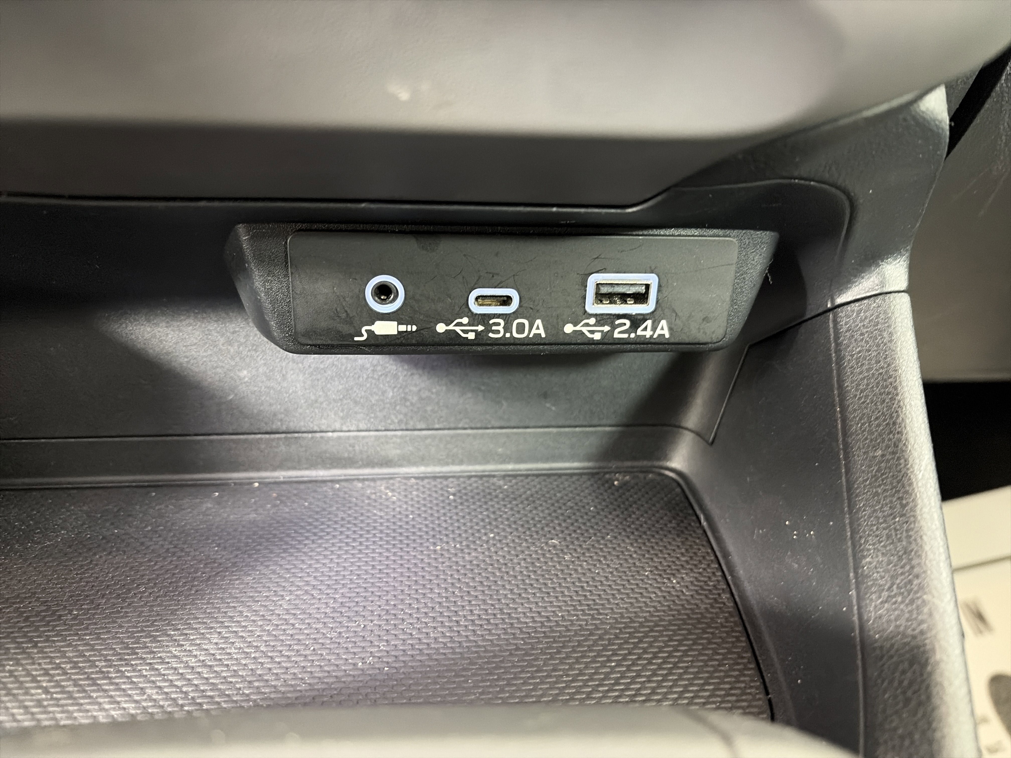 Used 2024 Subaru Crosstrek 2.0i Premium w/ Crosstrek Mirror Package image 23