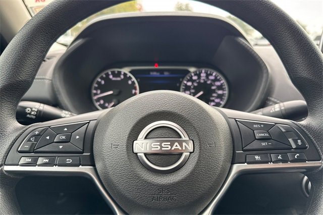 Used 2025 Nissan Sentra SV image 35