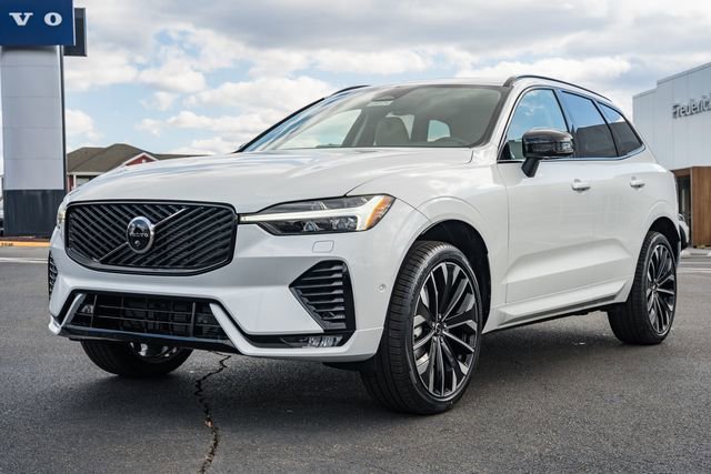 New 2026 Volvo XC60 B5 Ultra w/ Protection Package Premier image 3
