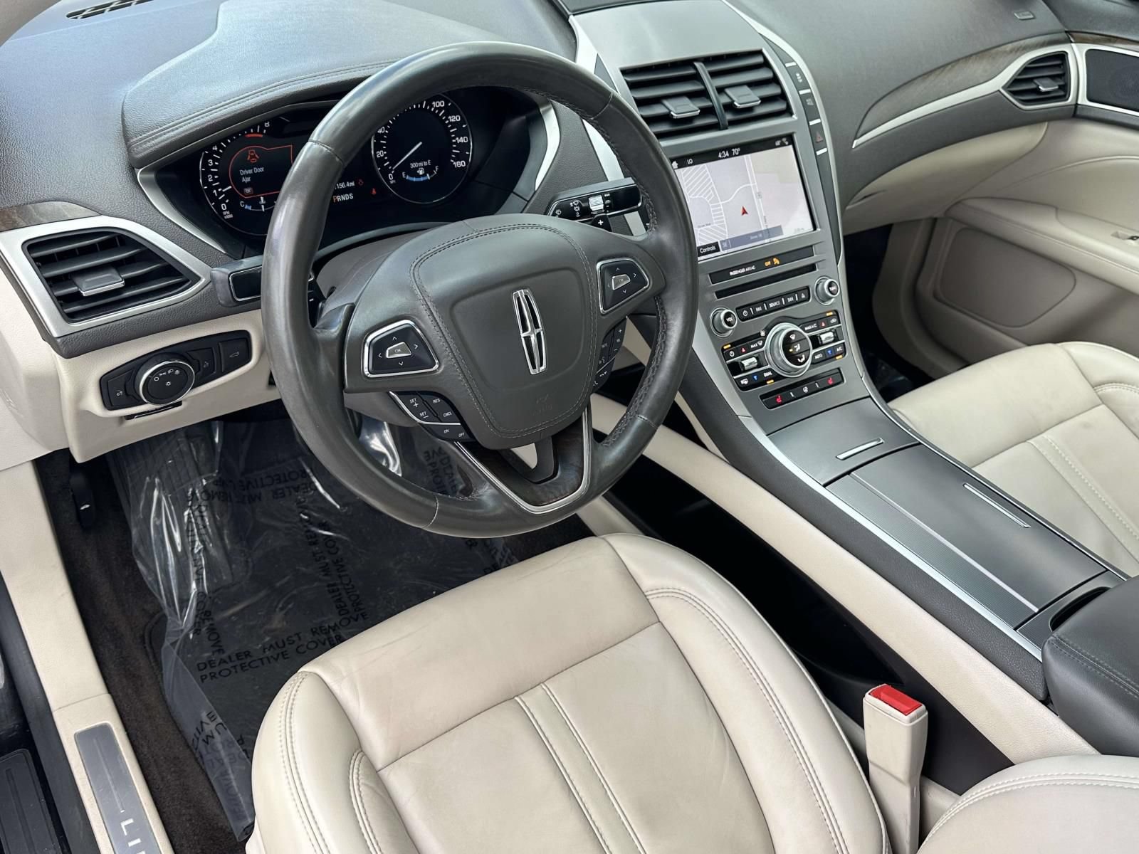 Used 2018 Lincoln MKZ Select w/ Select Plus Package FWD image 9