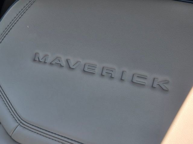 Used 2025 Ford Maverick Lariat w/ 4K Tow Package image 13