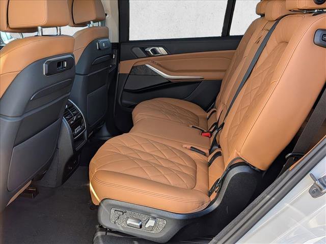 New 2026 BMW X7 xDrive40i image 16